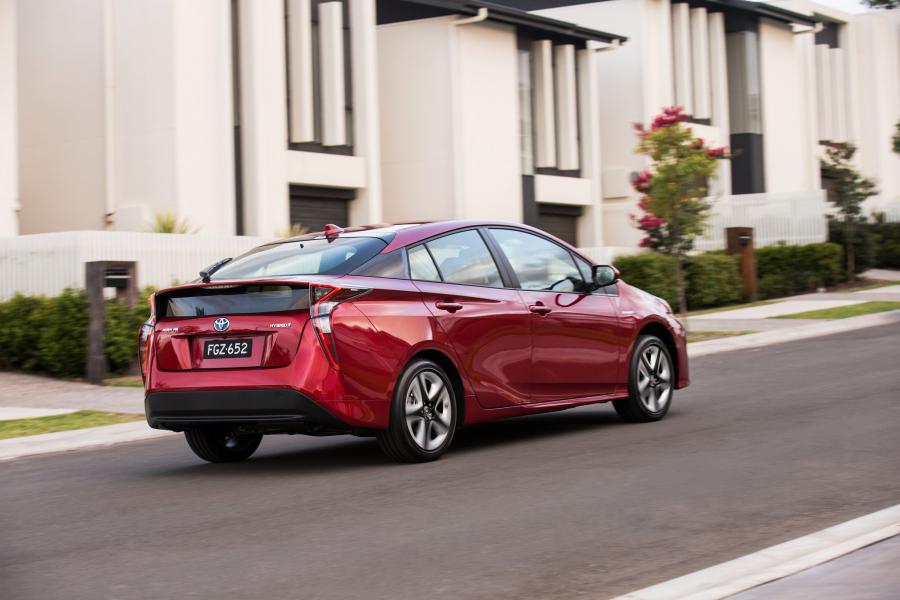  Toyota Prius 2016 года  (AU) (фото 17 из 31)